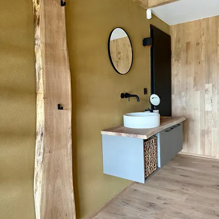 Nid Romantique Nature Avec Jacuzzi Apartman